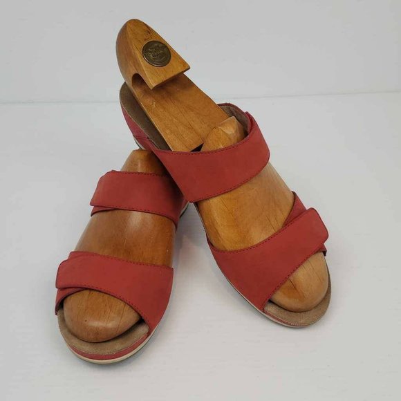 dansko vienna sandals